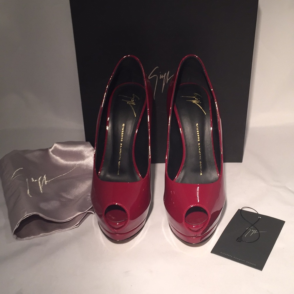 Giuseppe Zannoti Sharon Peep Toe Platform Pumps